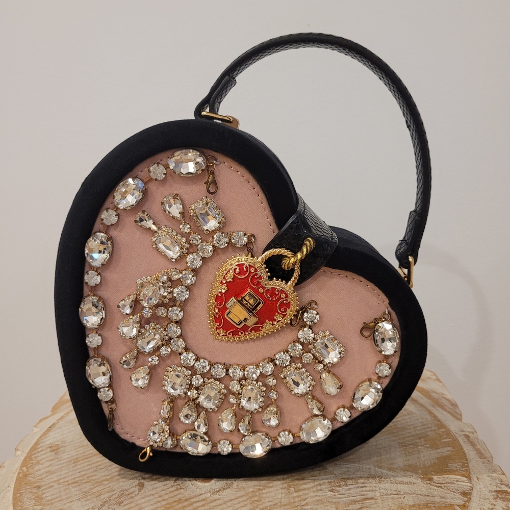 Velvet and gemstones heart-shaped bag